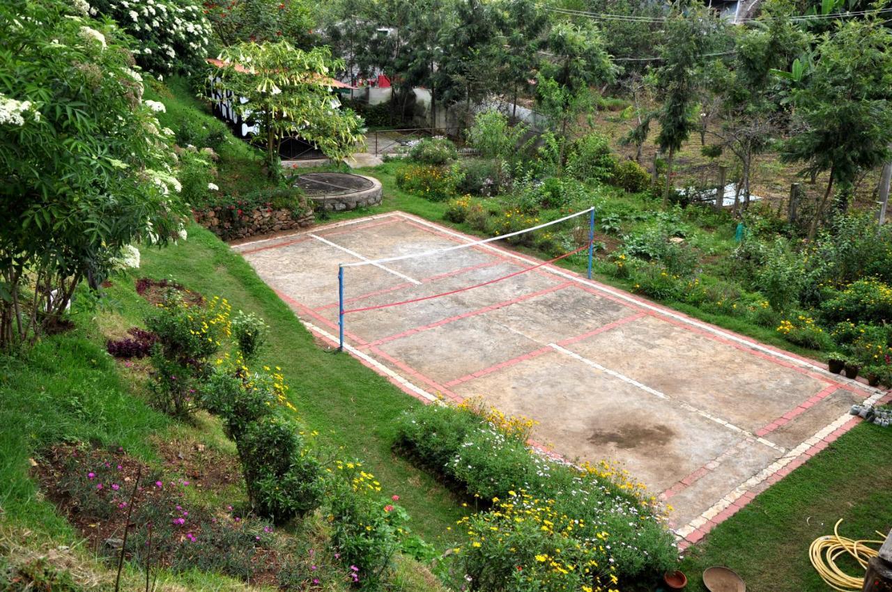 Pine Borough Inn Kodaikanal Exterior foto