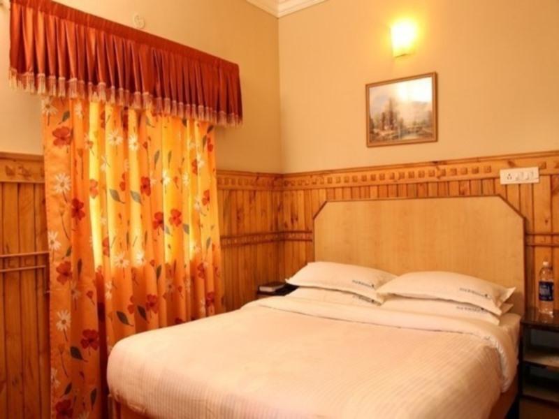 Pine Borough Inn Kodaikanal Exterior foto